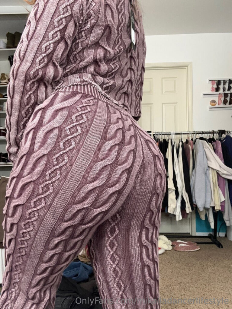 OnlyFans – TikTok – mikailadancer – Nude