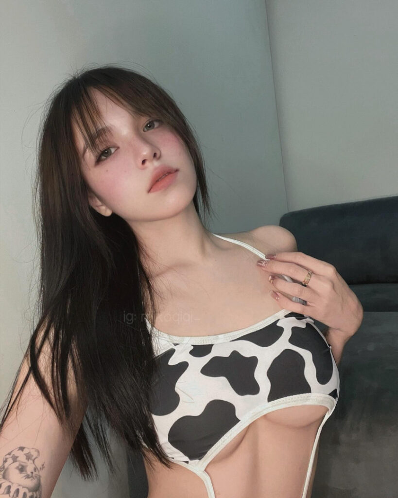 TikTok – Instagram – mikoqiqi_ / mikoqqii – Nude