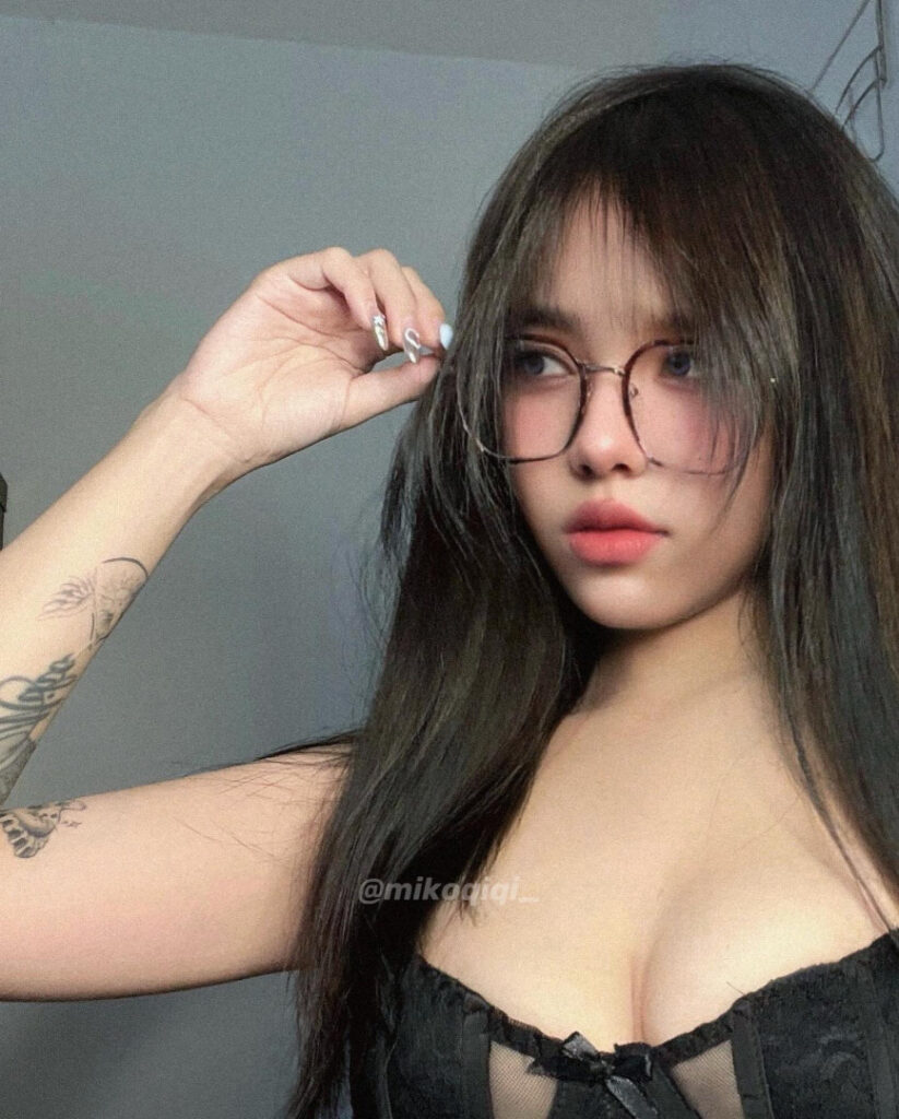 TikTok – Instagram – mikoqiqi_ / mikoqqii – Nude