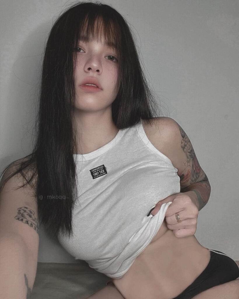 TikTok – Instagram – mikoqiqi_ / mikoqqii – Nude