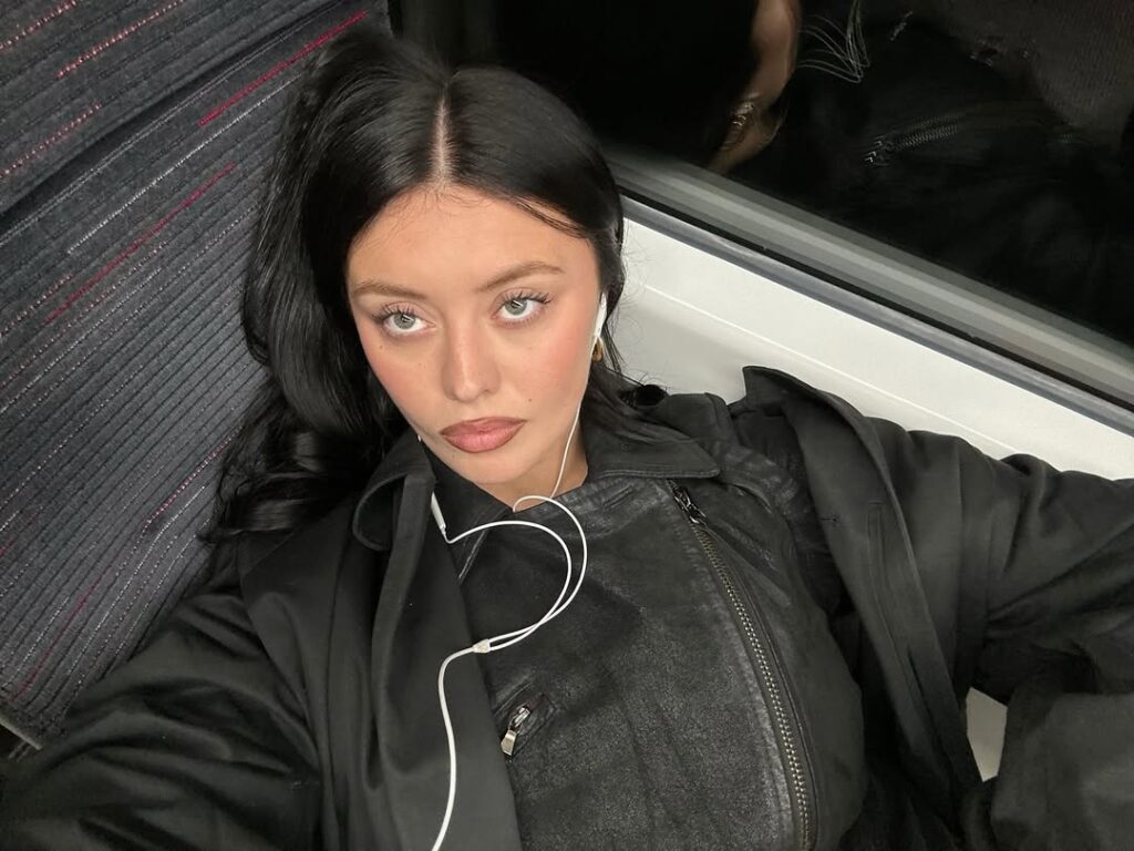 Instagram – Millie Hannah / milliehannahhh – Nude