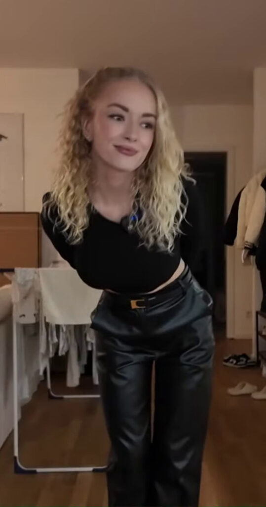 Twitch – Instagram – mimichaela lintrup – Nude Leaks