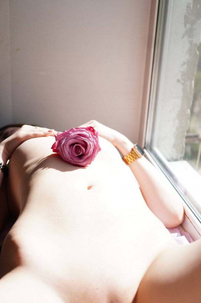 Patreon – Twitch – Boosty – Mirkotiki – Nude