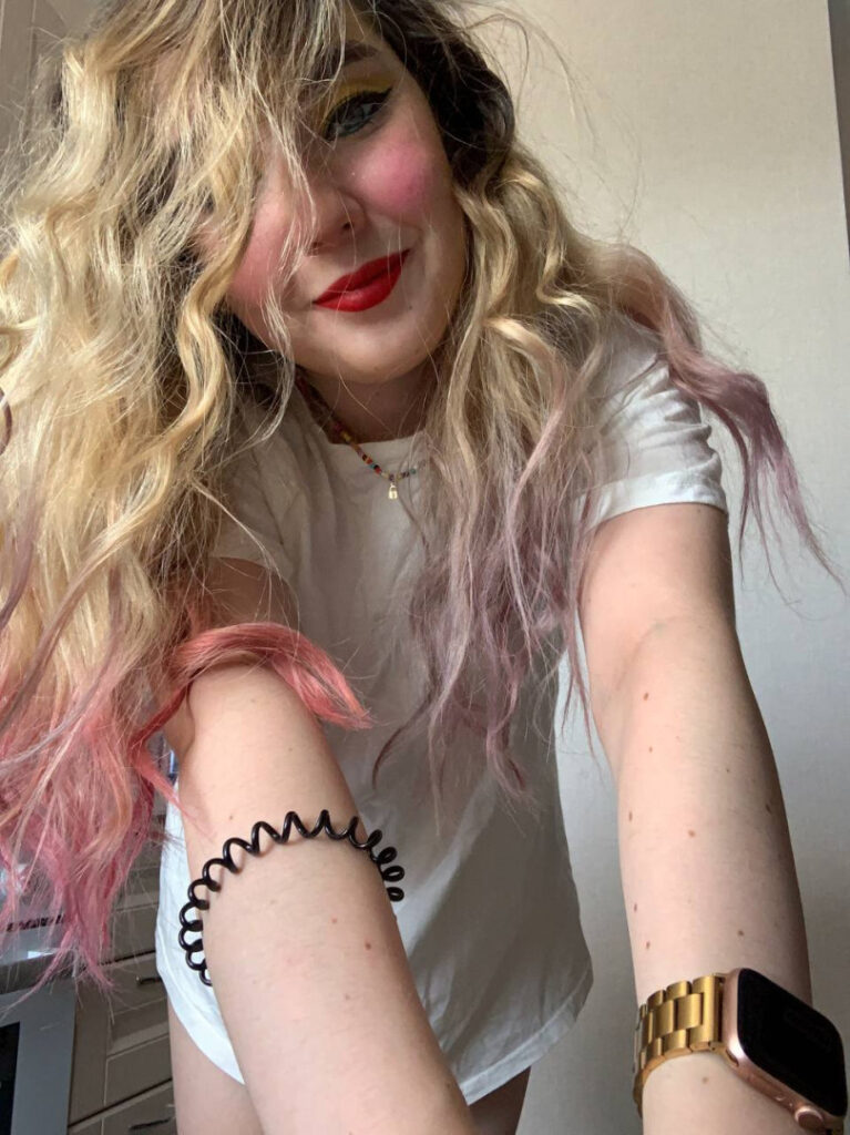 Patreon – Twitch – Boosty – Mirkotiki – Nude