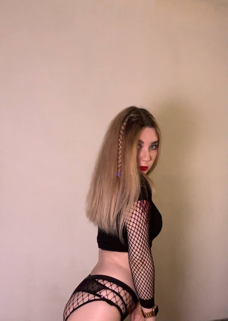 Patreon – Twitch – Boosty – Mirkotiki – Nude