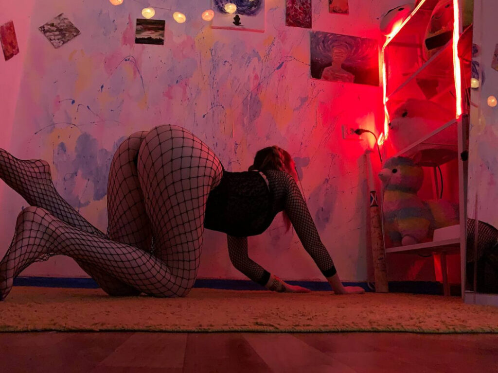 Patreon – Twitch – Boosty – Mirkotiki – Nude