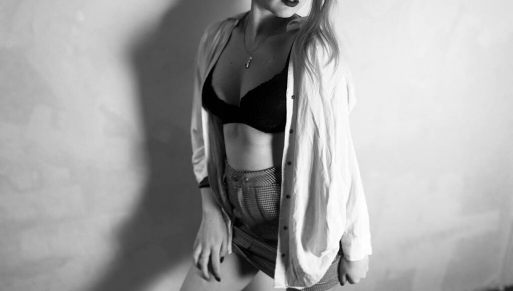 Patreon – Twitch – Boosty – Mirkotiki – Nude