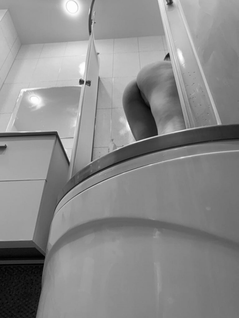 Patreon – Twitch – Boosty – Mirkotiki – Nude