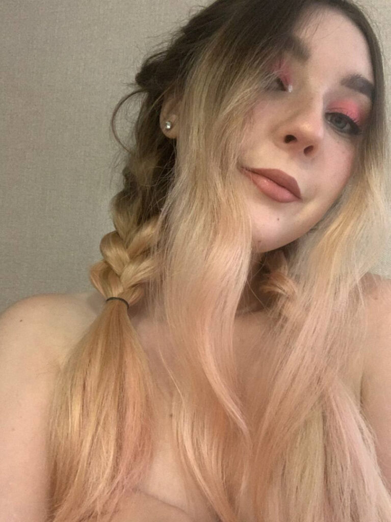 Patreon – Twitch – Boosty – Mirkotiki – Nude