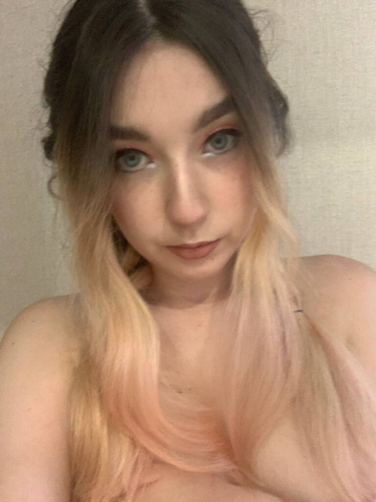 Patreon – Twitch – Boosty – Mirkotiki – Nude