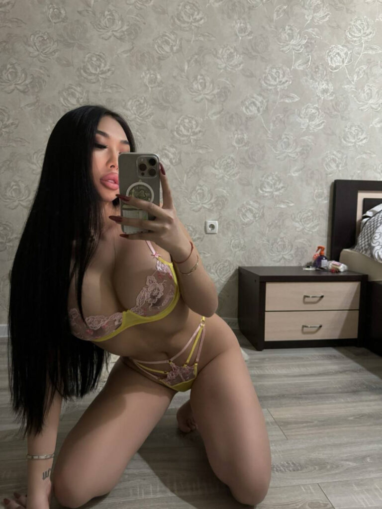 OnlyFans – Instagram – Missaiss_ / icebabysexy – Nude