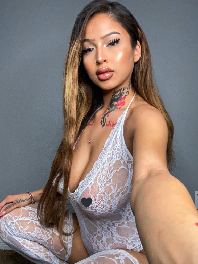 OnlyFans – ⠀X⠀ – Latina – Missleexi / baaby0g – Nude Leaks