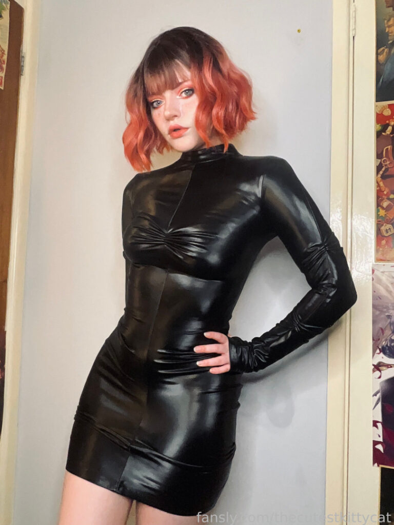 OnlyFans – Reddit – Fansly – Misty Silver | thecutestkittycat | u/SnowCrazyFrenzy – Nude