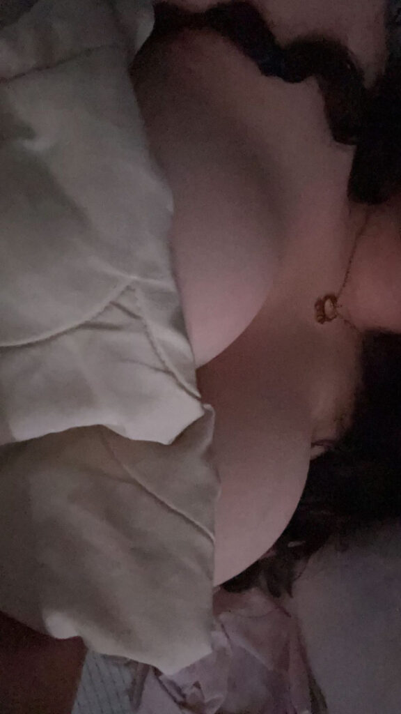 TikTok – T H I C C – Latina – n.nuviaa – Nude