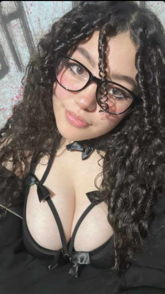 TikTok – T H I C C – Latina – n.nuviaa – Nude