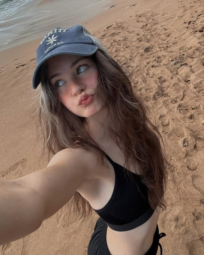 TikTok – Nadine Breaty / nadinebreaty – Nude Leaks