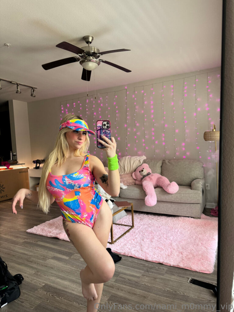 OnlyFans – nam1_mommy // Jackie Laurito – Nude