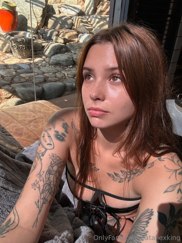 OnlyFans – Petite – Teen – Nataliexking / Bbyluckie – Nude
