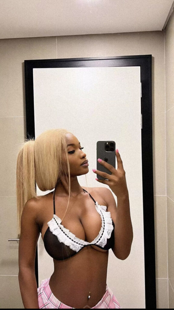 Instagram – Ebony – Natarshabarbie – Nude