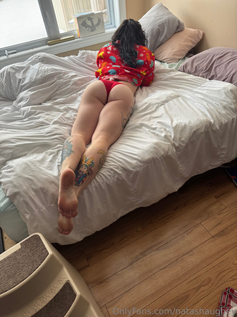 Instagram – T H I C C – Natasha Aughey – Nude