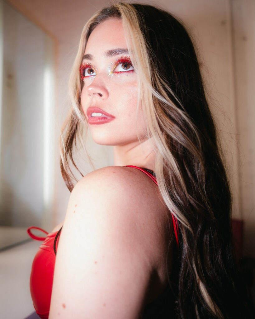 Celeb – NERIAH – Nude