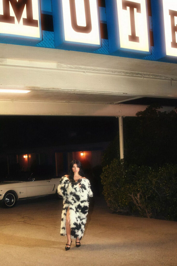 TikTok – Petite – Nessa Barrett – Nude