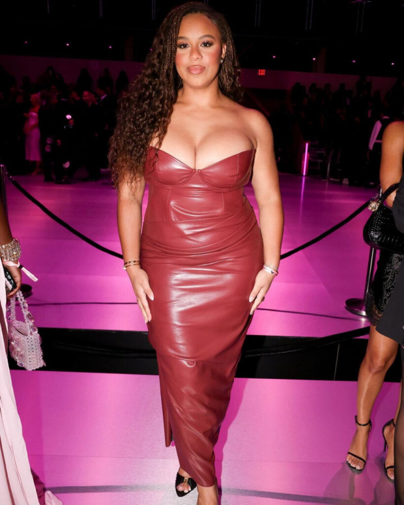 TikTok – Instagram – Ebony – Nia Sioux – Nude