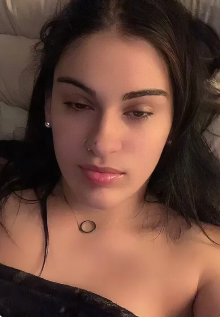 TikTok – Instagram – T H I C C – Nia – Nude Leaks