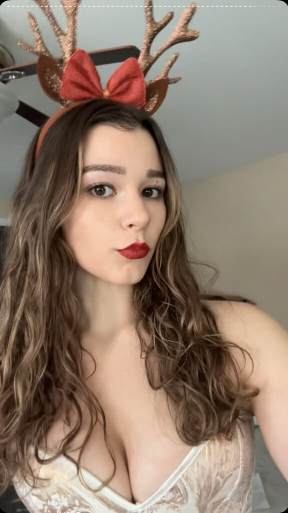 TikTok – Nikki Woods – Nude