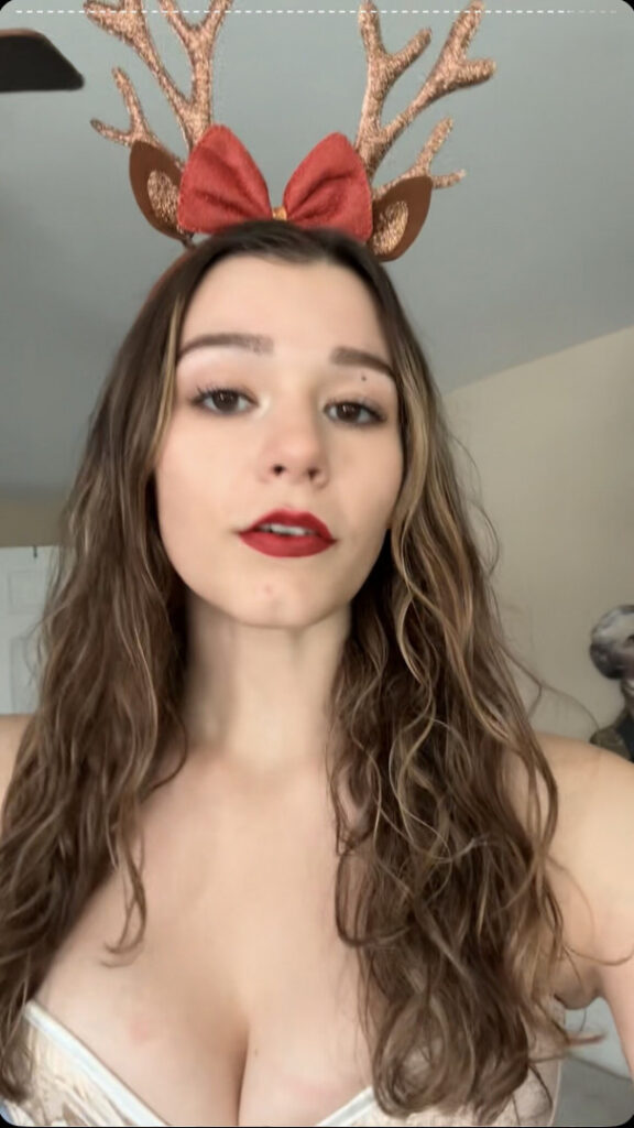 TikTok – Nikki Woods – Nude