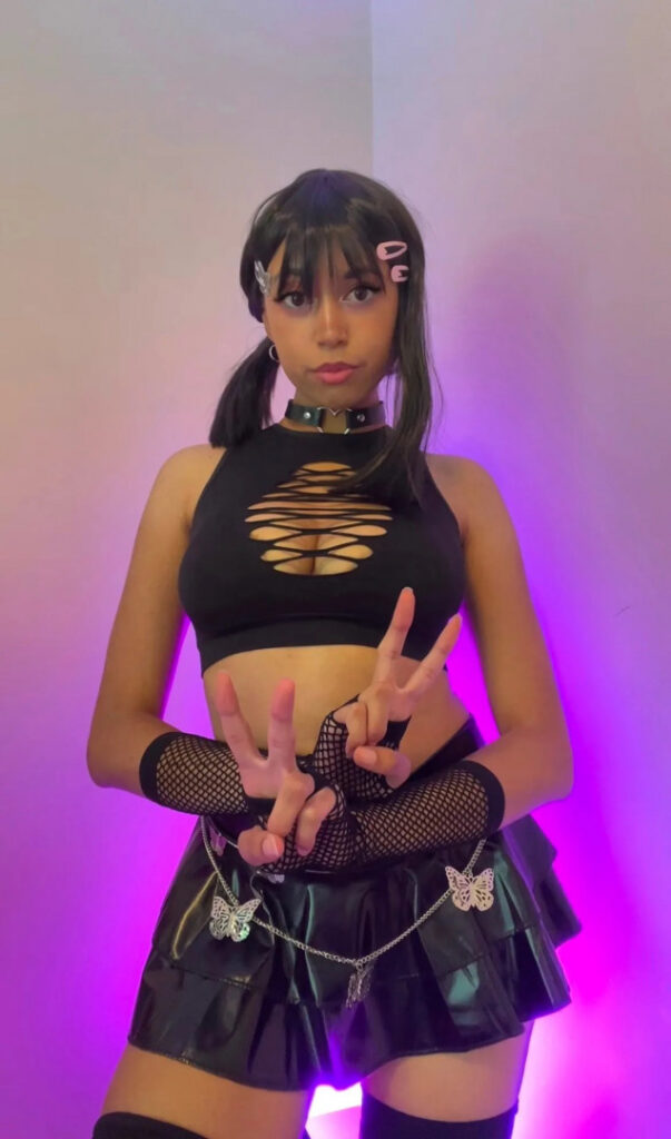 Instagram – Nishathenerd – Nude