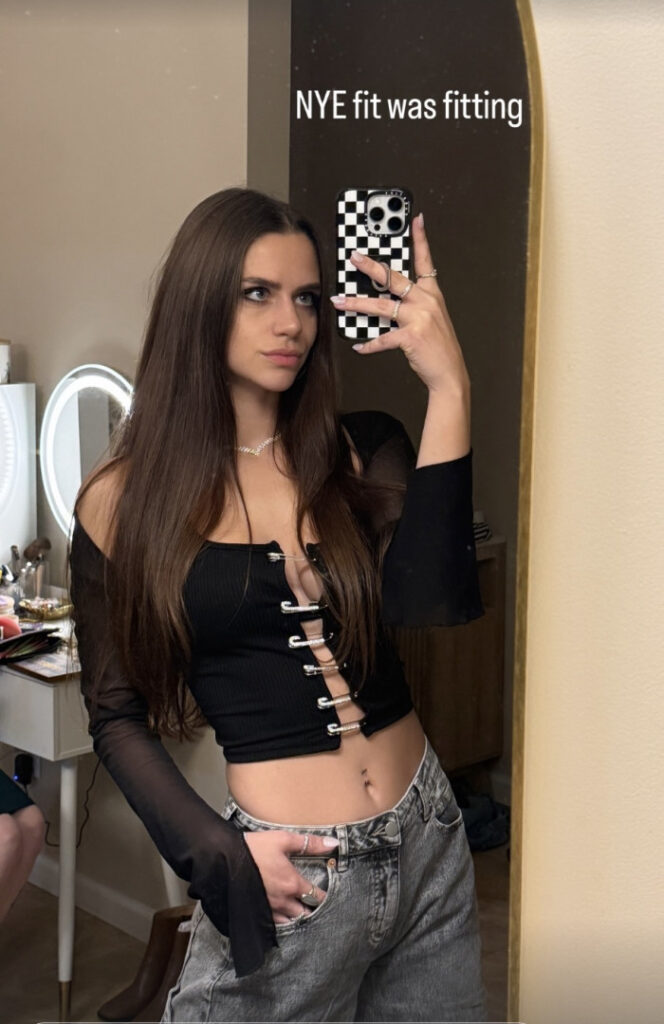 TikTok – Fanfix – Nobosart – Nude