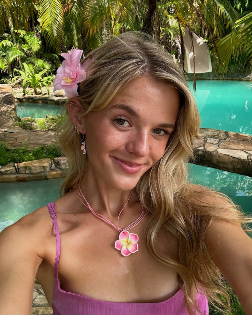 ASMR – Youtube – Instagram – Ocean’s Asmr / oceanna.fayantbarz / Ocean Fayant-Barz – Nude Leaks