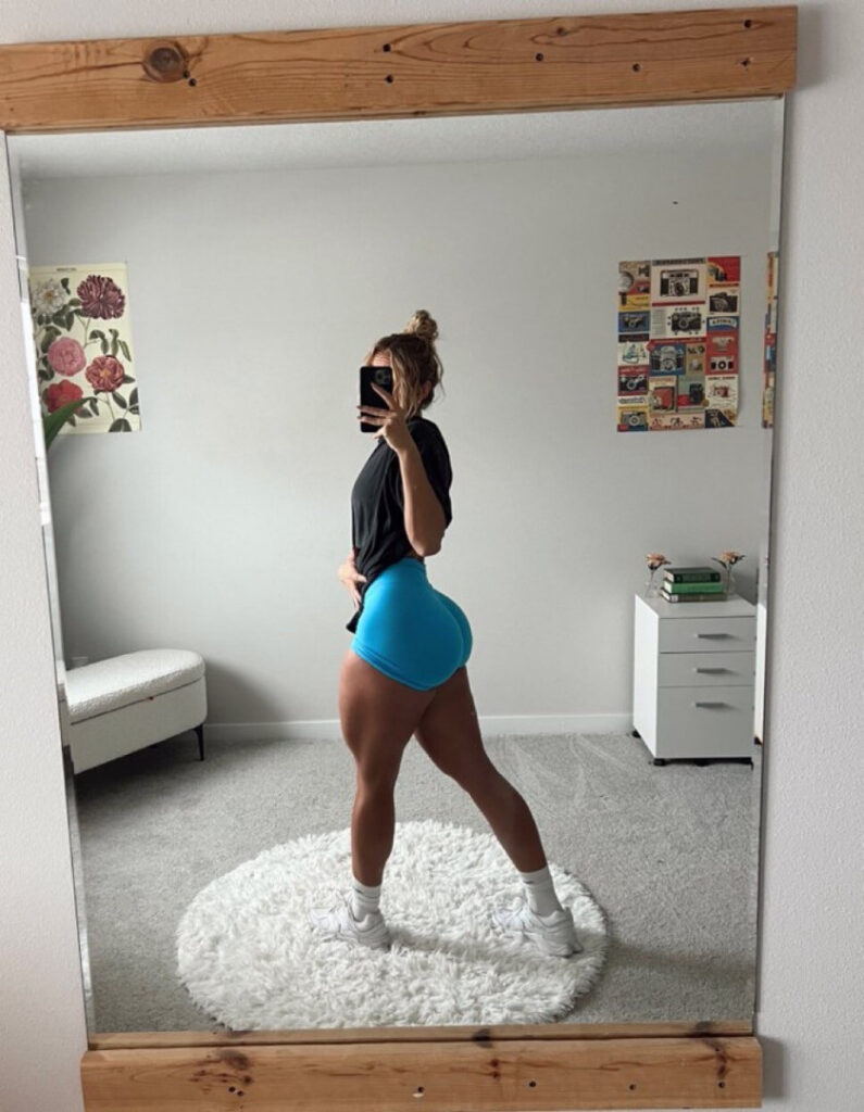 OnlyFans – Oliviakayemyers | kaye2828 – Nude