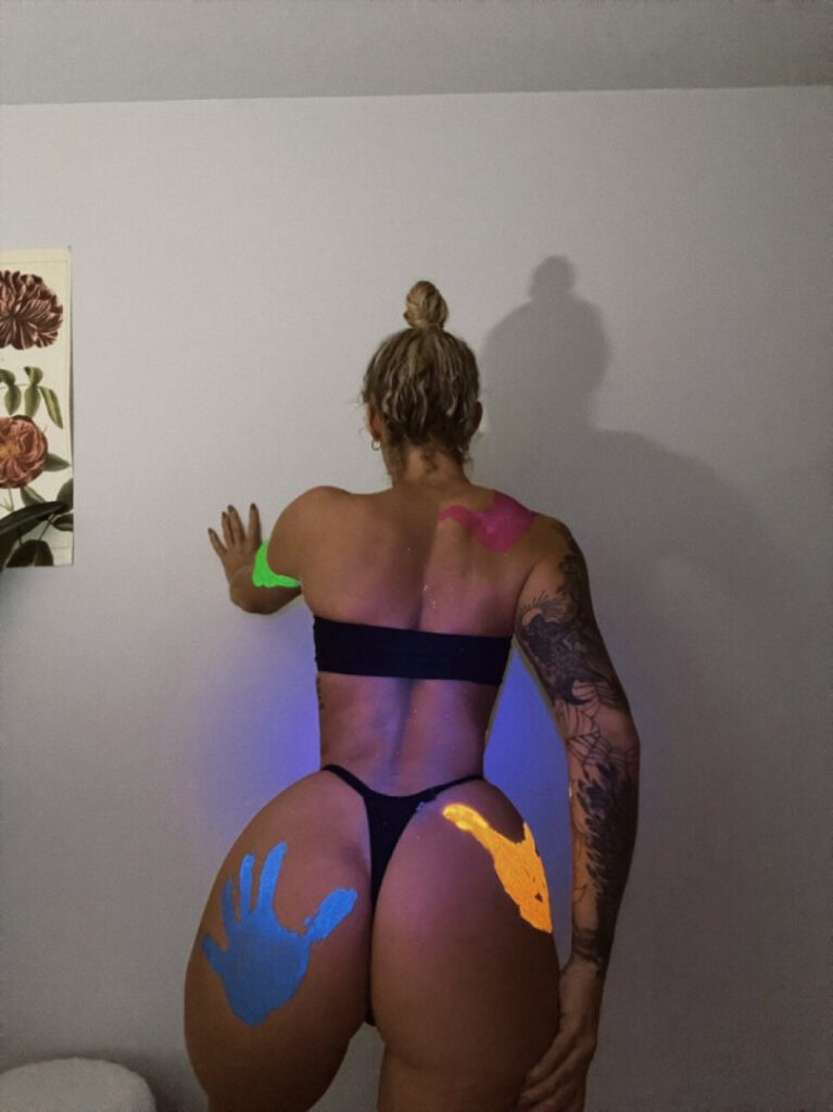 OnlyFans – Oliviakayemyers | kaye2828 – Nude