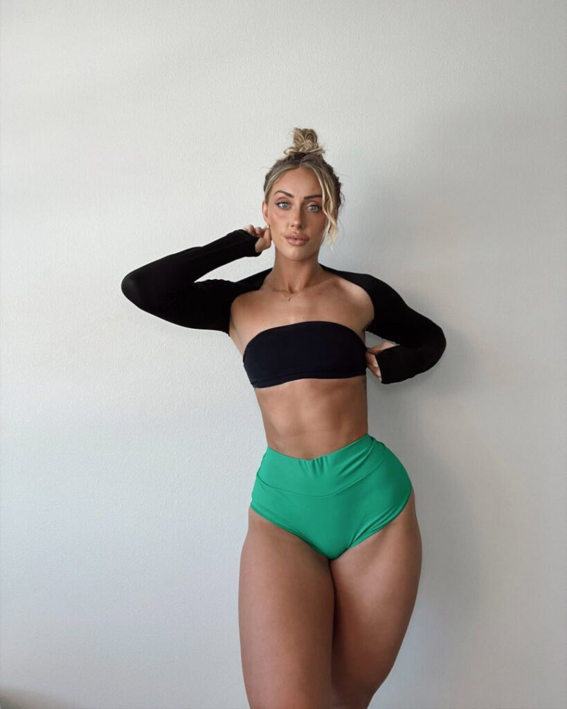 OnlyFans – Oliviakayemyers | kaye2828 – Nude