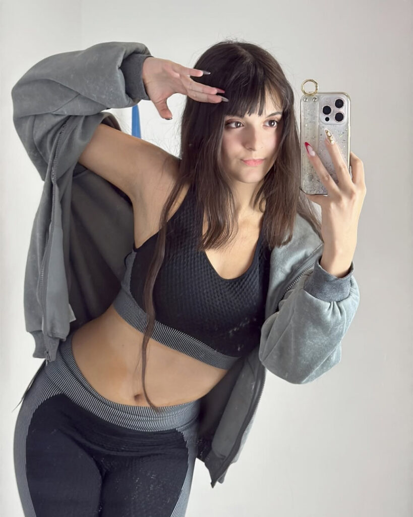 Instagram – Ko-fi – Otterother – Nude