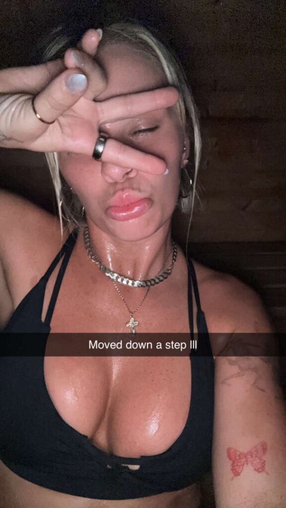 Celeb – Paige Vanzant – Nude