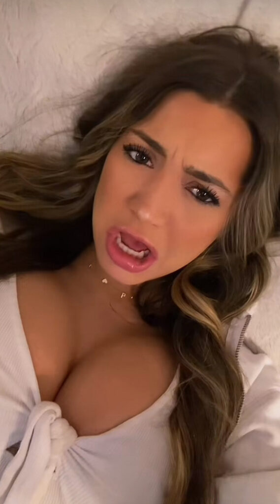 Instagram – Payton Turbow – Nude