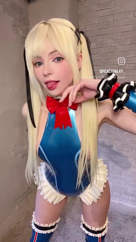 Instagram – PeachMilky – Nude