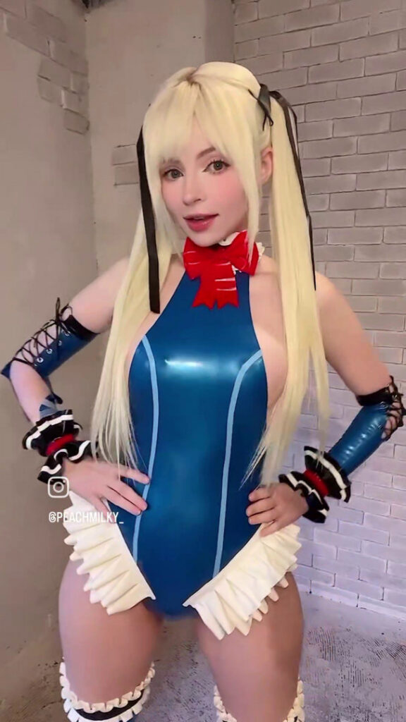 Instagram – PeachMilky – Nude