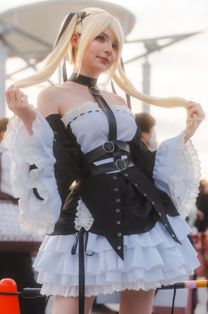 Instagram – PeachMilky – Nude