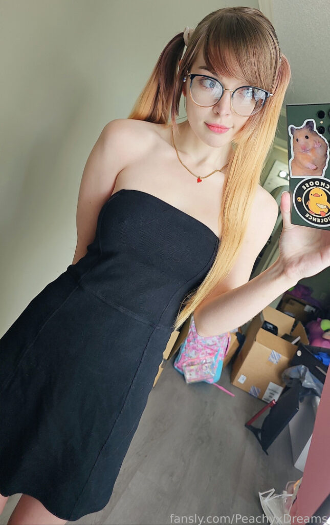 OnlyFans – Instagram – Fansly – PeachyxDreams – Nude