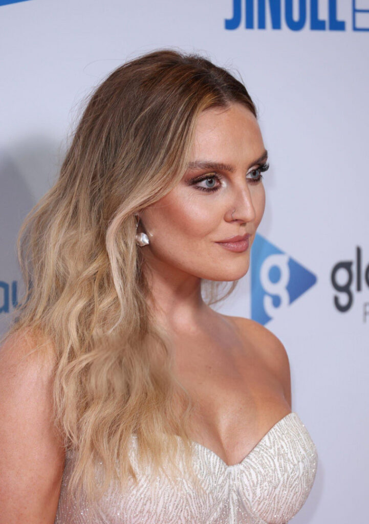 Celeb – Perrie Edwards – Nude