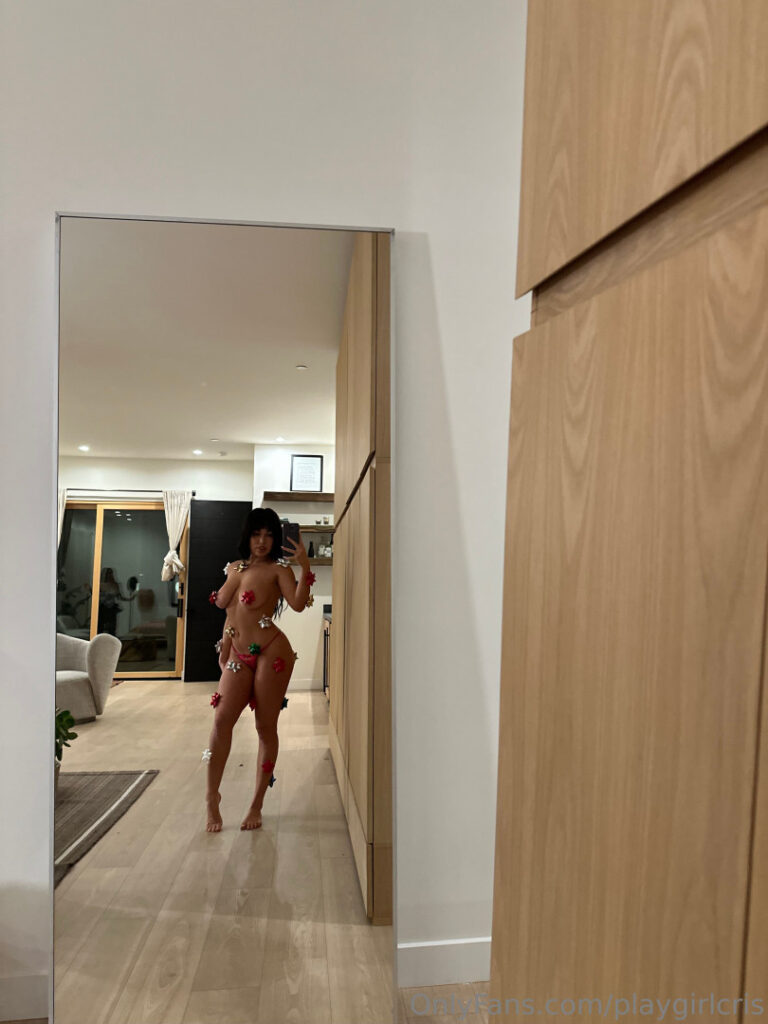 OnlyFans – playgirlcris // Cristiana.love – Nude