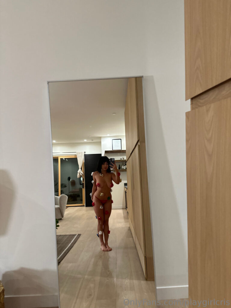 OnlyFans – playgirlcris // Cristiana.love – Nude