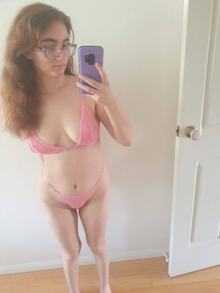 Reddit – pwincessesi / littledemom69 – Nude Leaks