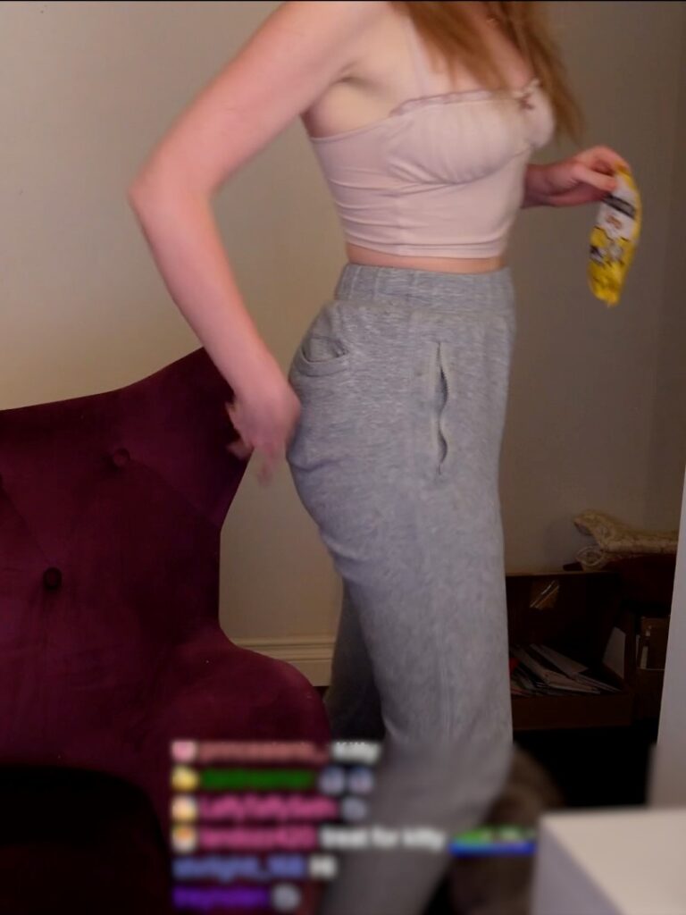 Twitch – QTCinderella – Nude