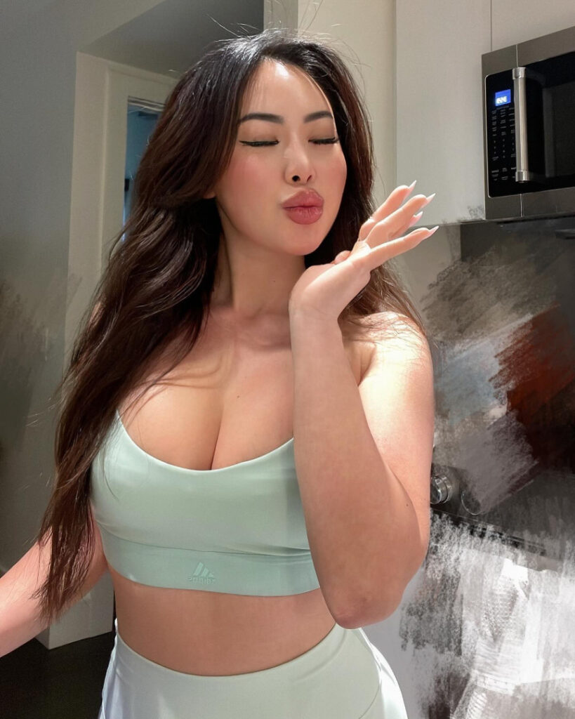 Instagram – Rae Bae [Rael_Bae] – Nude