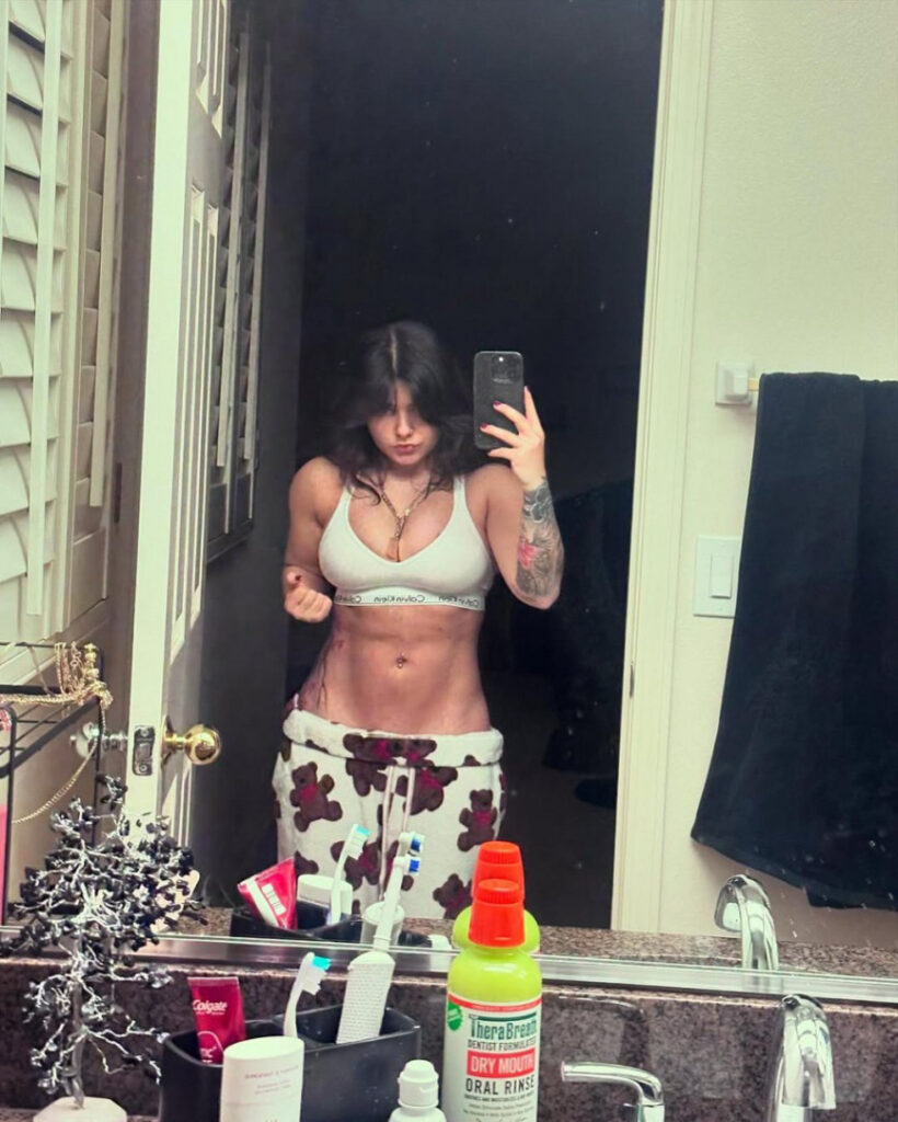 OnlyFans – Instagram – Raeleerudolph22 – Nude